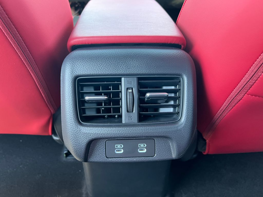 Thumbnail: 2025 Acura ADX - 21