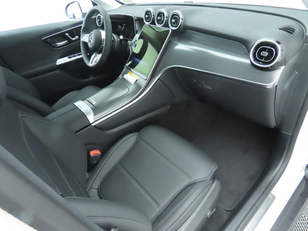 Thumbnail: 2026 Mercedes-Benz GLC - 18