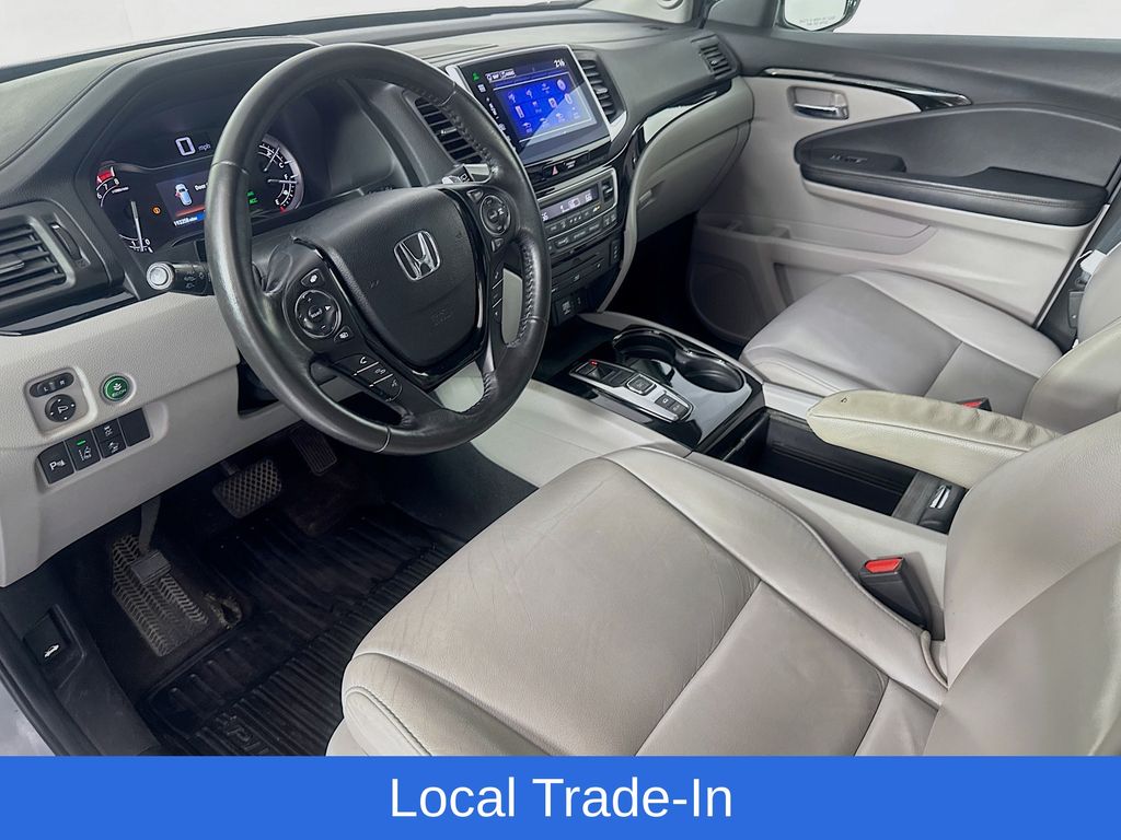 Used Car 2016 Honda Pilot  Touring For Sale Under $12,000 In Austin, Texas