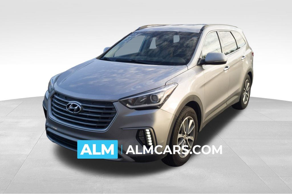 2017 Hyundai Santa Fe SE's photo