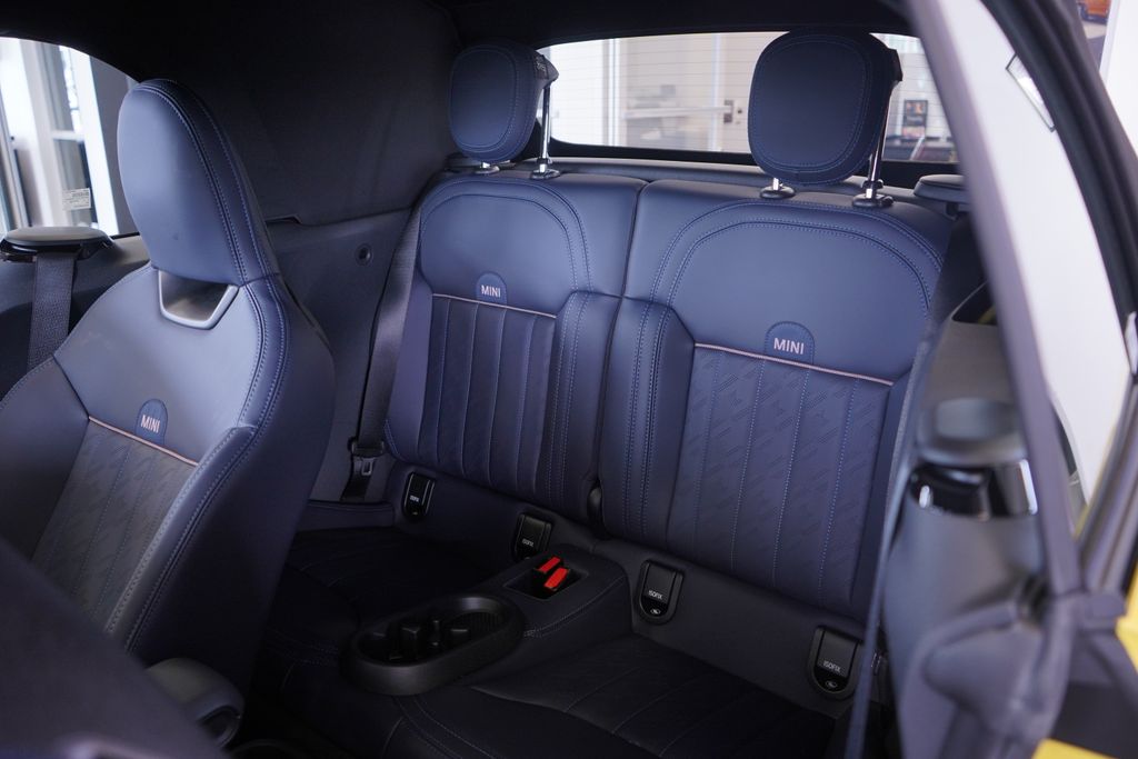 Thumbnail: 2026 MINI Cooper - 7