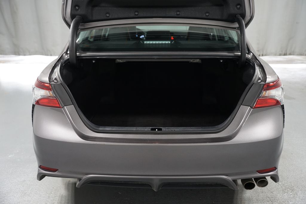 Thumbnail: 2024 Toyota Camry - 32