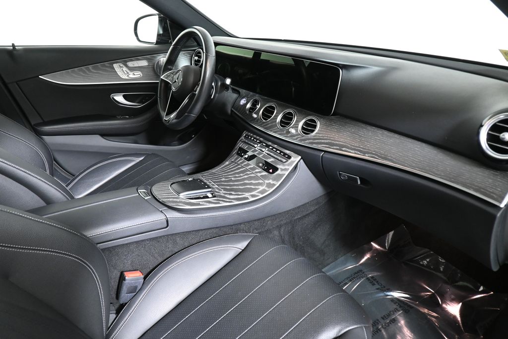 Thumbnail: 2021 Mercedes-Benz E-Class - 26