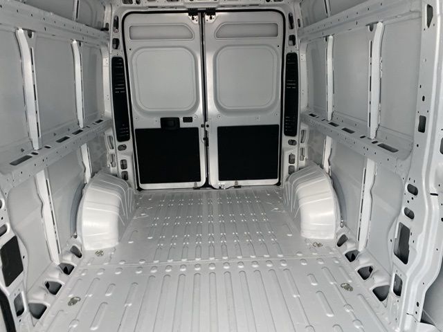 2024 Ram ProMaster 2500 High Roof 34