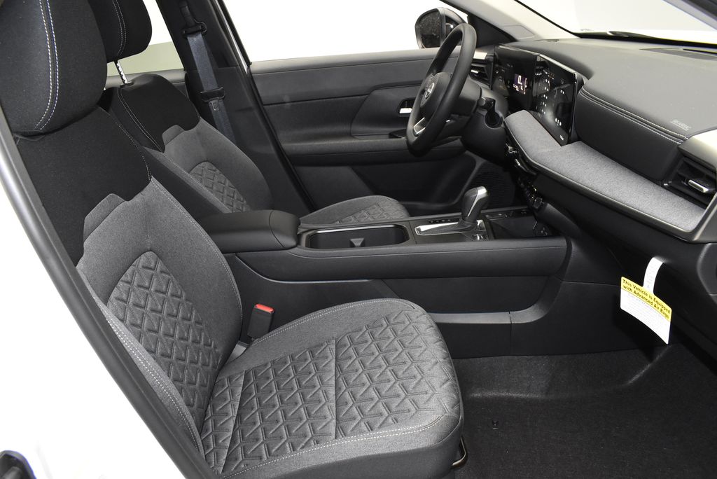 Thumbnail: 2026 Nissan Kicks - 22