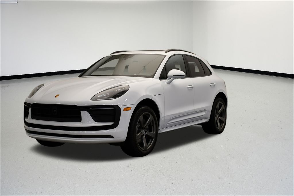 Thumbnail: 2026 Porsche Macan - 1