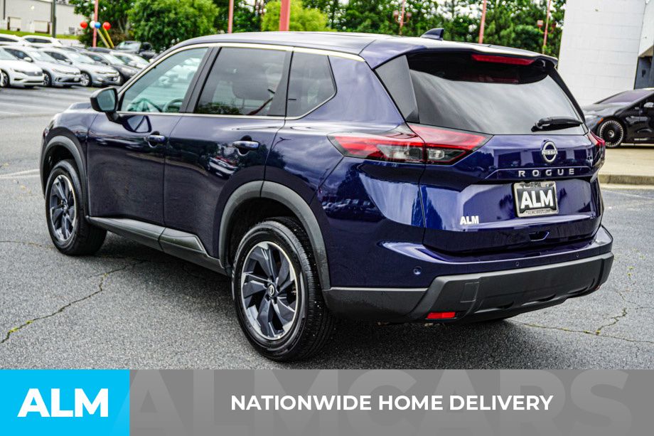 Used 2026 Blue Nissan SV image 4