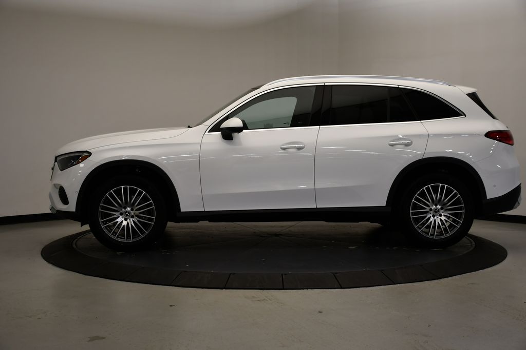 Thumbnail: 2026 Mercedes-Benz GLC - 2