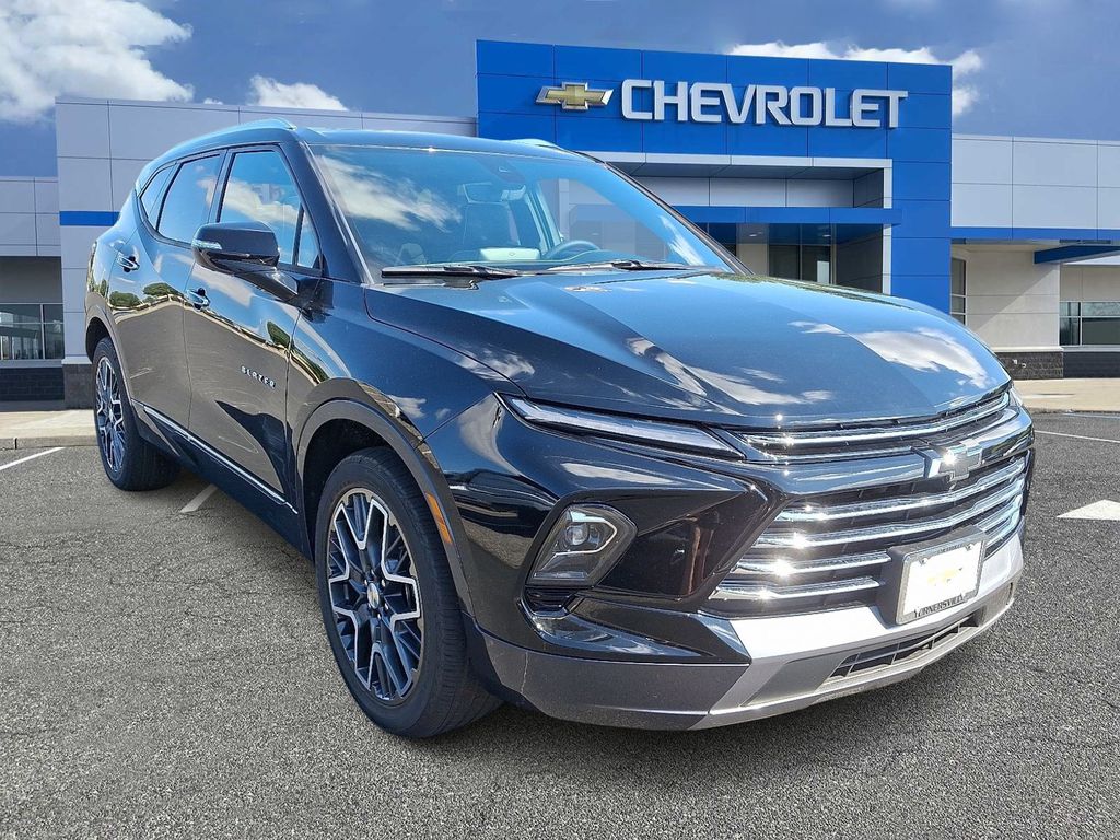 Thumbnail: 2025 Chevrolet Blazer - 2