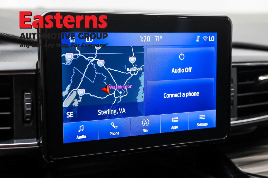 Used 2023 White Ford Limited image 19