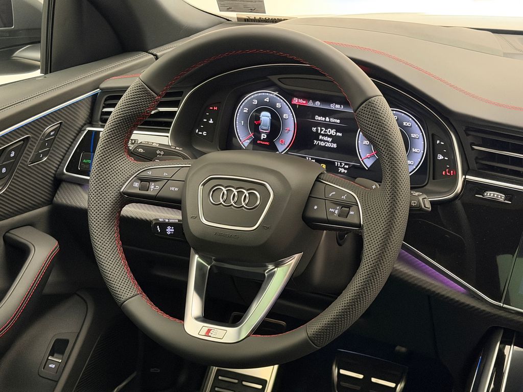 Thumbnail: 2026 Audi Q8 - 24