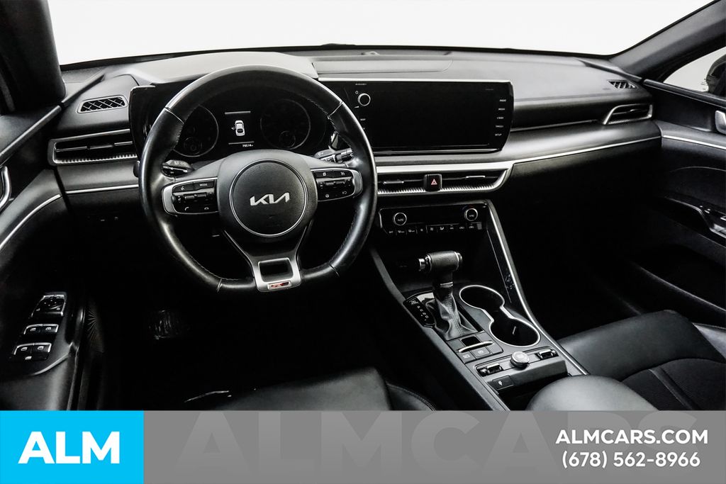 Used 2022 White Kia GT-Line image 23