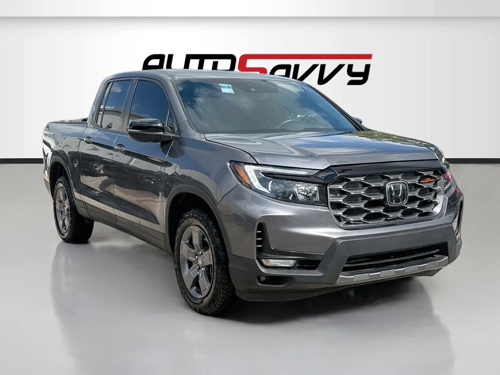 2025 Honda Ridgeline TrailSport Gray at Community Honda