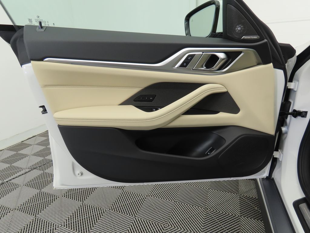 Thumbnail: 2026 BMW i4 - 23