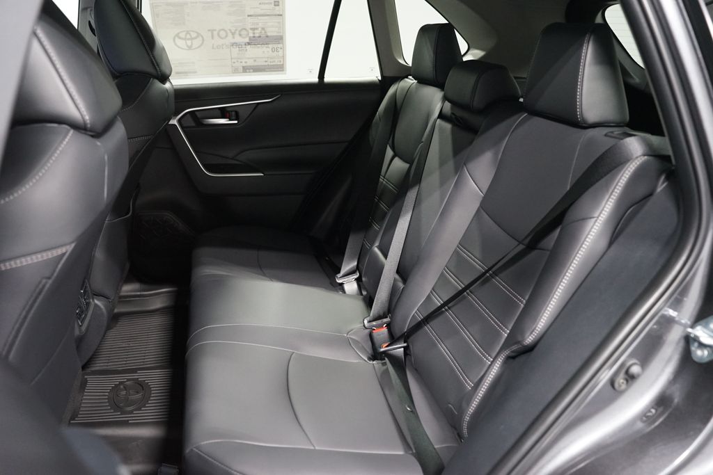 Thumbnail: 2025 Toyota RAV4 - 29