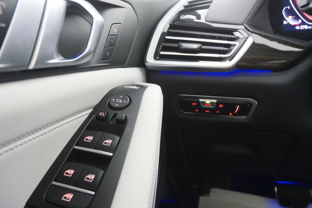 Thumbnail: 2023 BMW X5 - 16