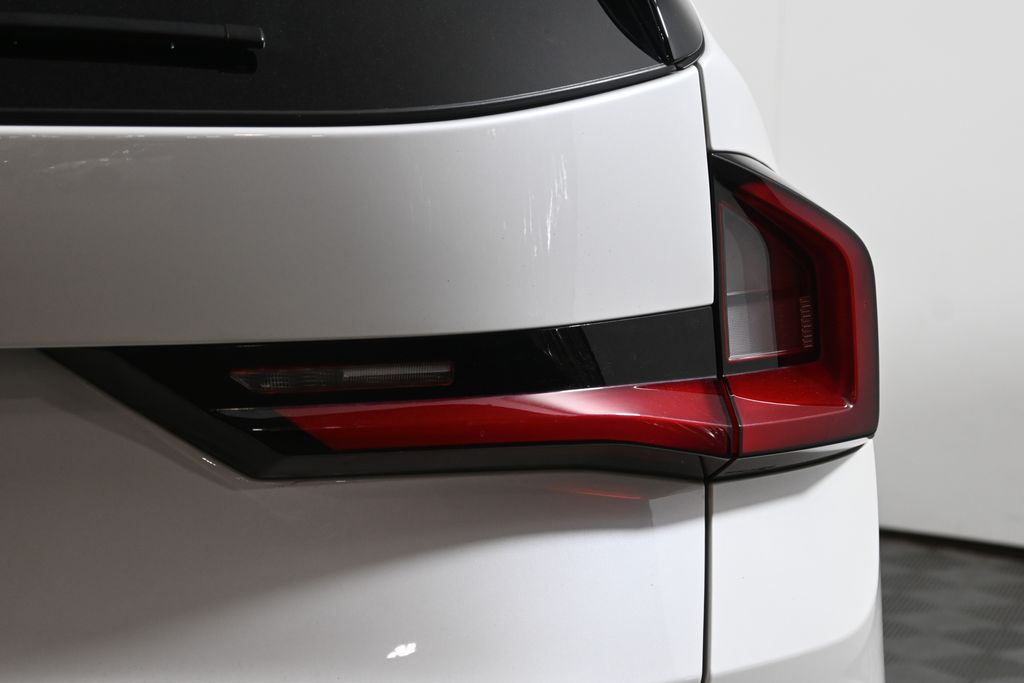 Thumbnail: 2023 BMW X1 - 13