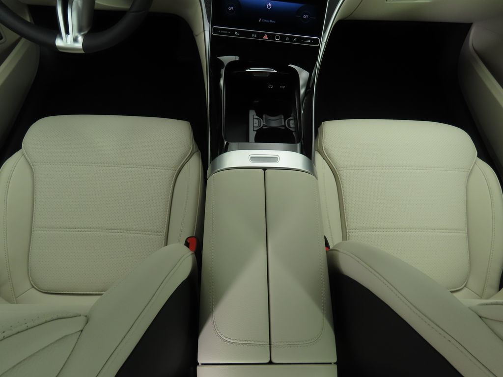 2025 Mercedes-Benz C-Class C 300 17