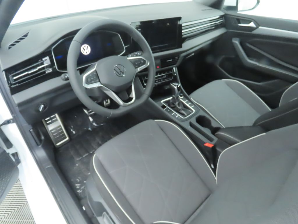 Thumbnail: 2026 Volkswagen Jetta - 9