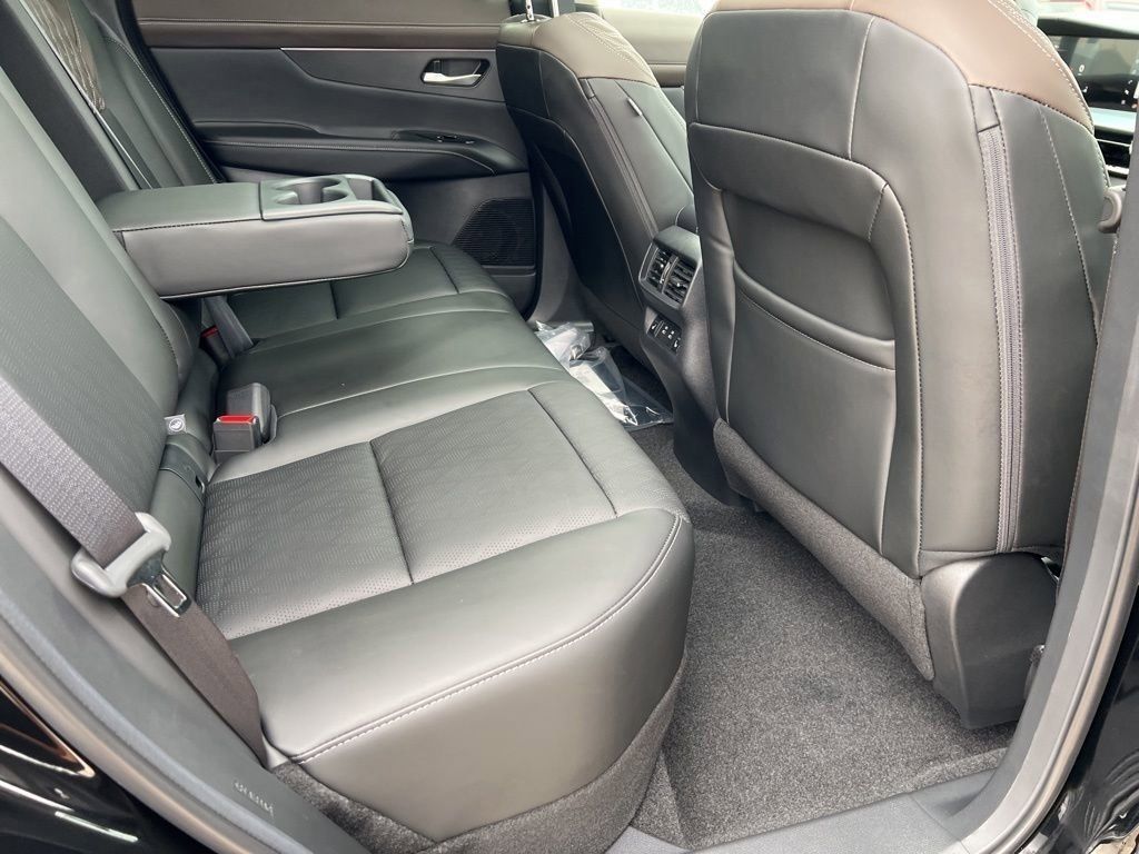 2025 Super Black Nissan Murano Platinum AWD SUV