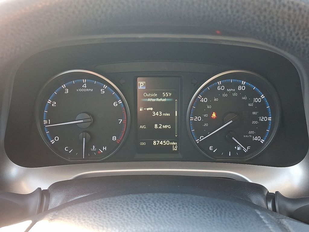 Thumbnail: 2018 Toyota RAV4 - 19