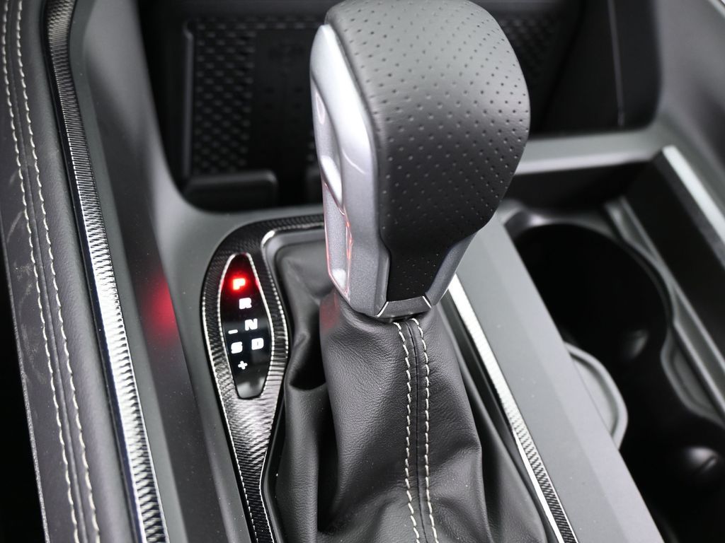 New 2026 Diamond Black Crystal Pearlcoat Ram RHO image 22