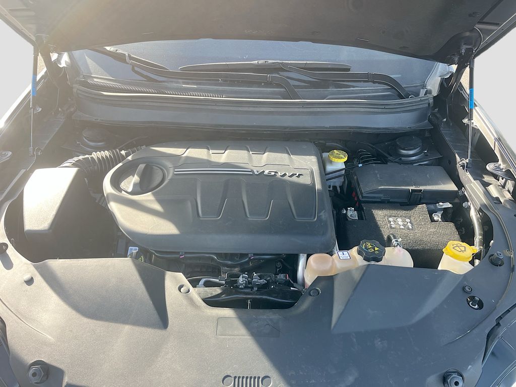 Used 2022 Gray Jeep Trailhawk image 28