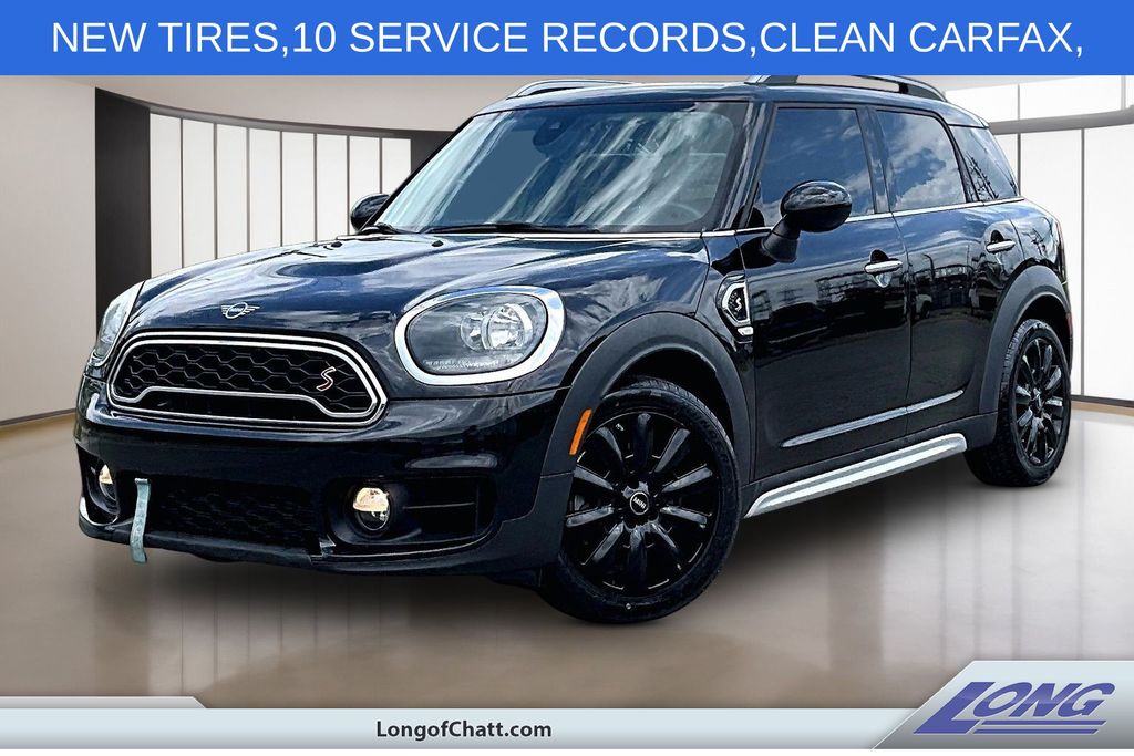 2019 MINI Countryman Cooper S Signature's photo