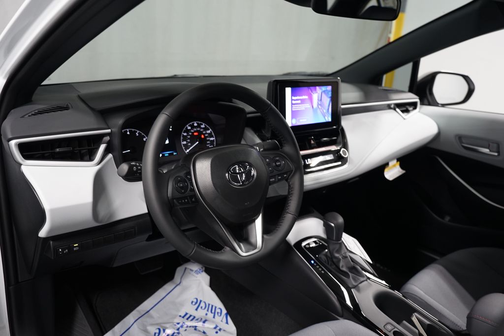 Thumbnail: 2025 Toyota Corolla - 11