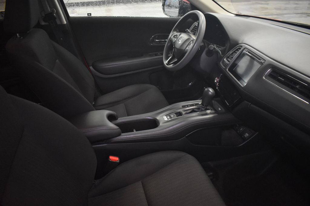 Thumbnail: 2017 Honda HR-V - 32