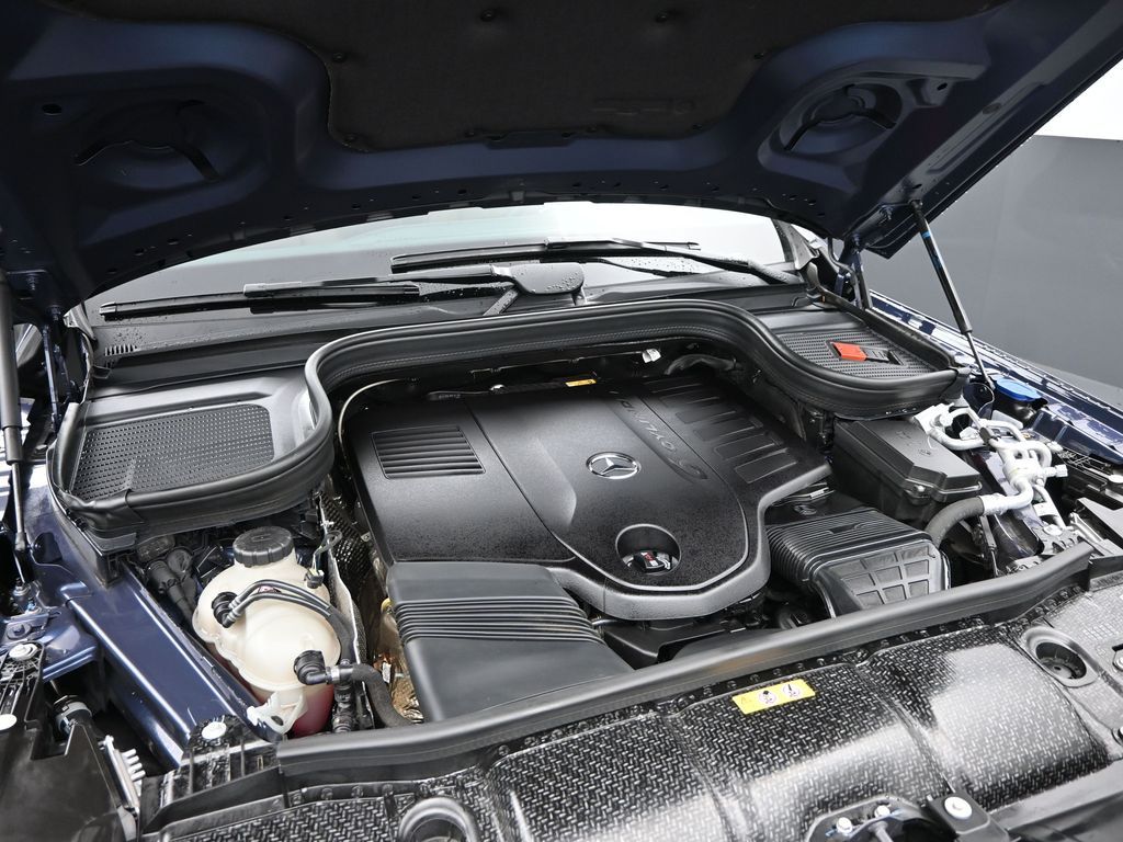 2025 Mercedes-Benz GLS 450 4MATIC