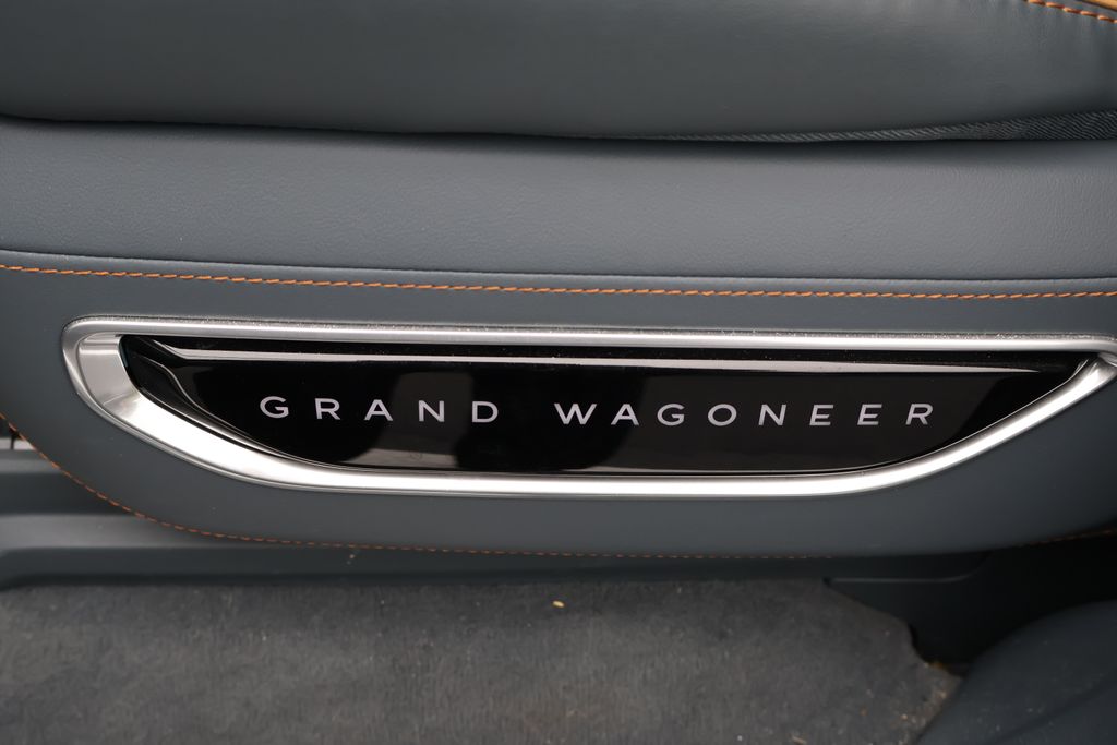 Thumbnail: 2022 Jeep Grand Wagoneer - 16