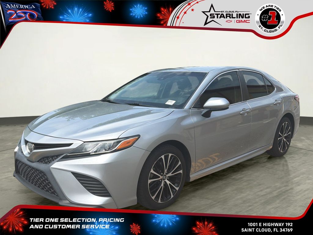 Celestial Silver Metallic 2018 Toyota Camry Sedan Front-Wheel Drive 8-Speed Automatic