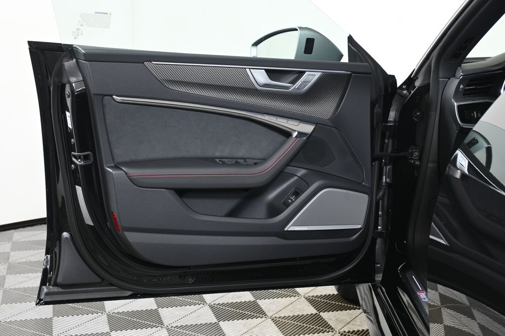 Thumbnail: 2026 Audi RS 7 - 23