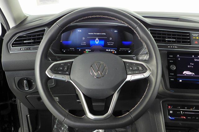 2023 Volkswagen Tiguan 2.0T SE 26