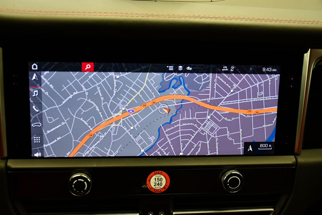 Thumbnail: 2024 Porsche Macan - 31