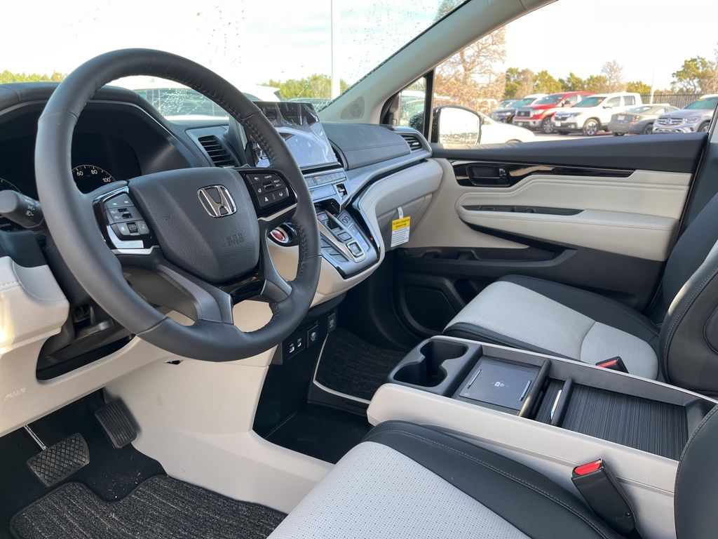Thumbnail: 2026 Honda Odyssey - 20
