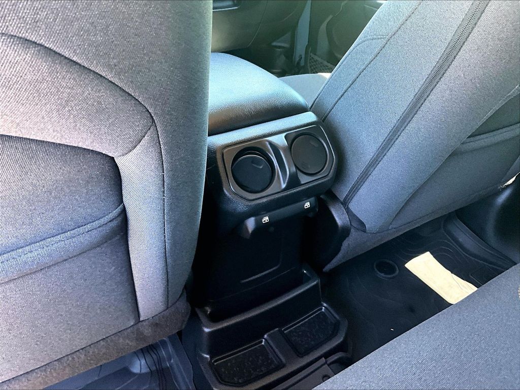 2024 Jeep Wrangler — photo 26