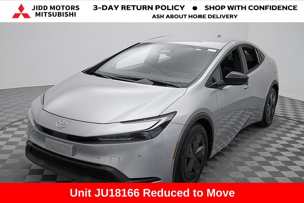 2025 Toyota Prius LE FWD