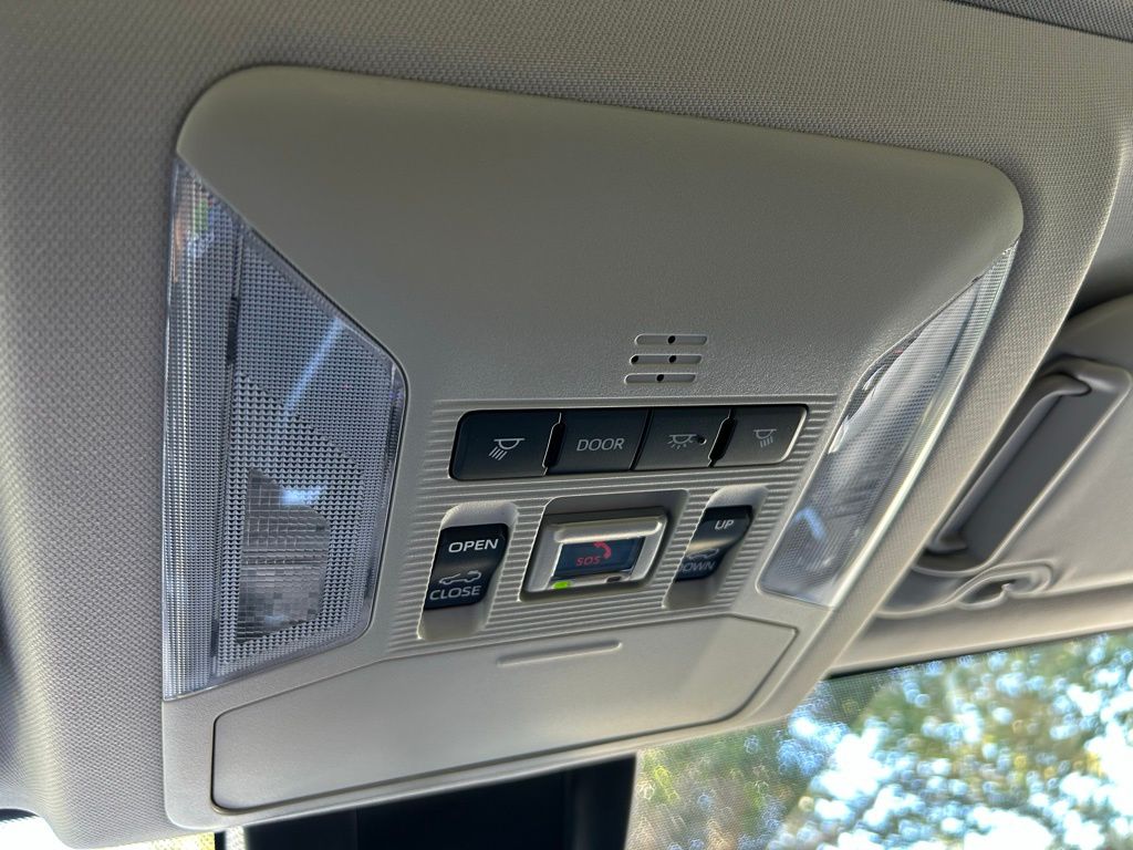 Thumbnail: 2025 Toyota RAV4 - 29