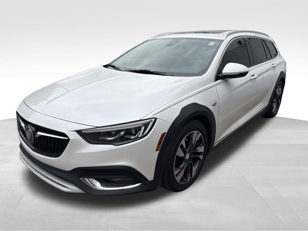2019 Buick Regal Essence AWD's photo