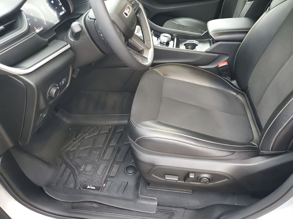 Used Car 2024 Jeep Grand Cherokee L  Altitude X For Sale Under $40,000 In Austin, Texas