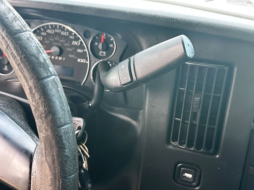 Used 2016 White Chevrolet Work Van image 15