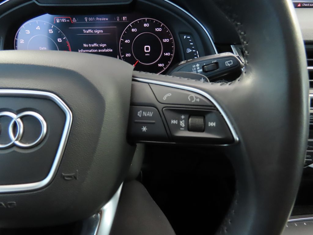 2019 Audi Q7 SE Premium Plus 12