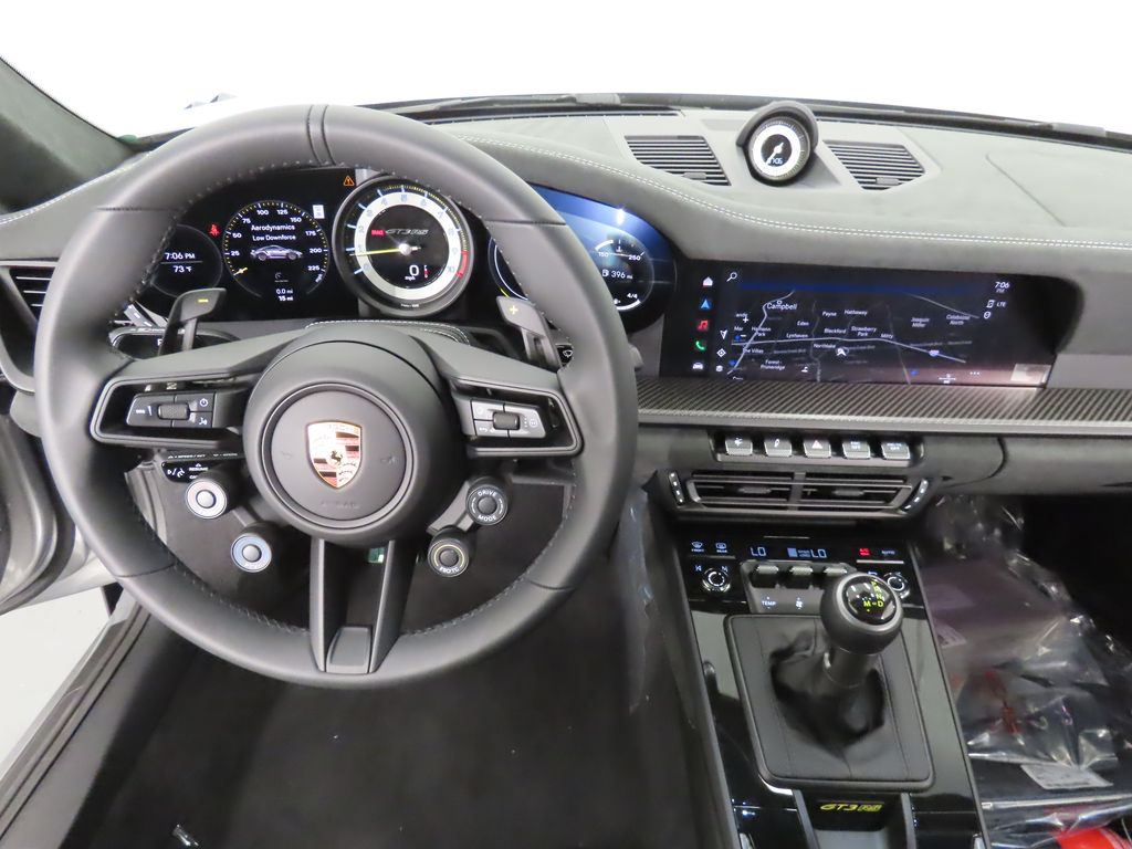 Thumbnail: 2025 Porsche 911 - 15