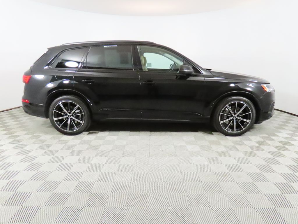 Thumbnail: 2024 Audi Q7 - 6