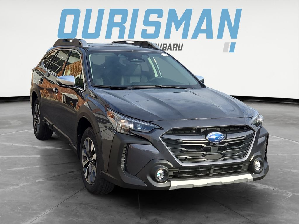 2025 Subaru Outback Touring's photo