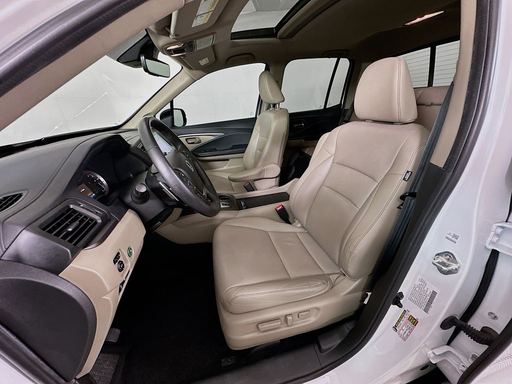 Thumbnail: 2022 Honda Ridgeline - 21