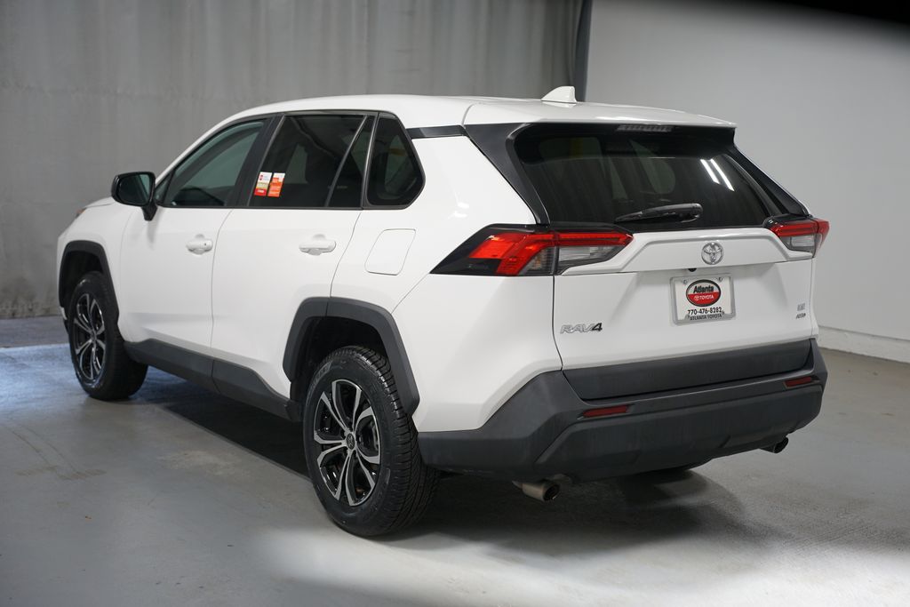 Thumbnail: 2022 Toyota RAV4 - 6