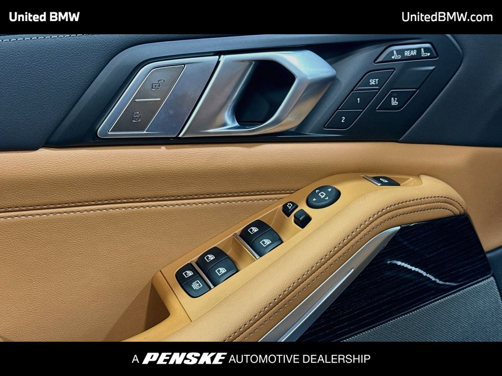 Thumbnail: 2027 BMW X7 - 10